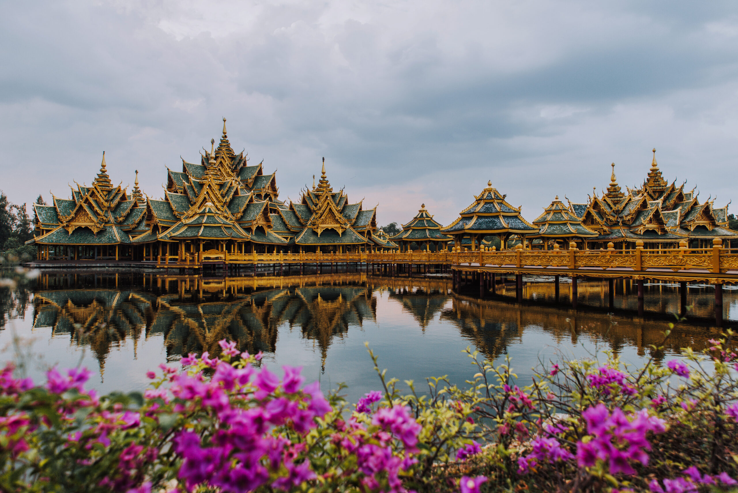 Top 10 Reasons Why Thailand Should Be Your Next Travel Destination